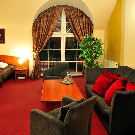 Hotel Złote Dęby-3